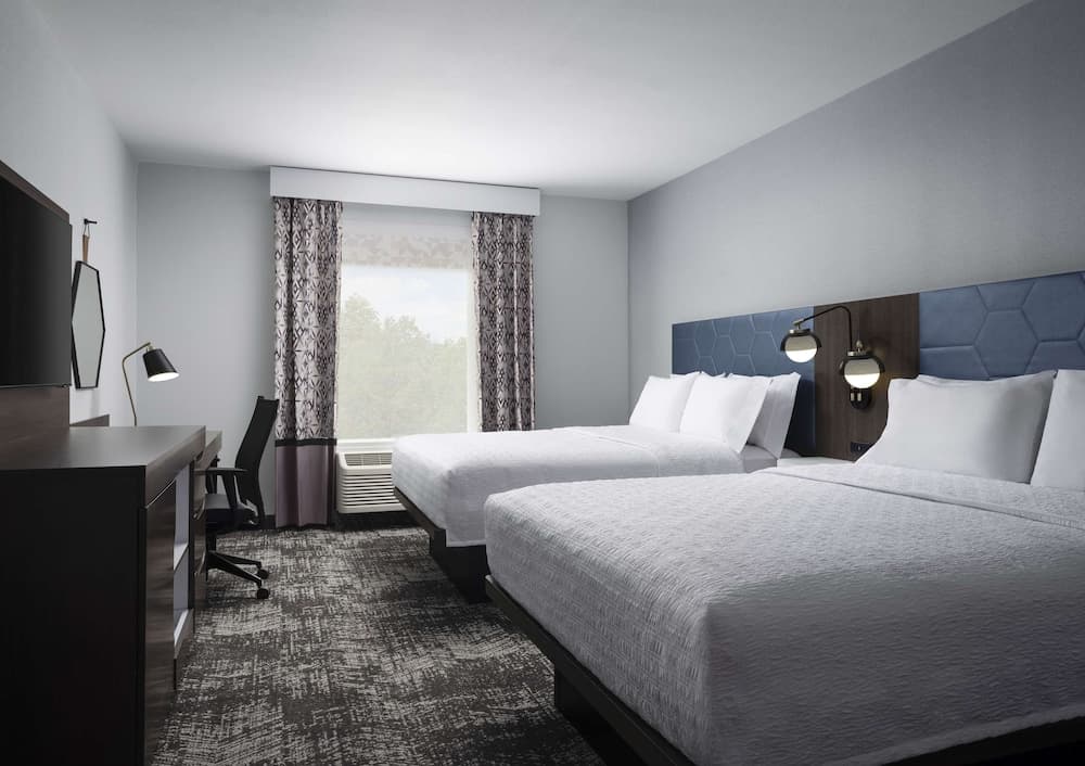 Hampton Inn & Suites Dallas-DFW ARPT W-SH 183 Hurst