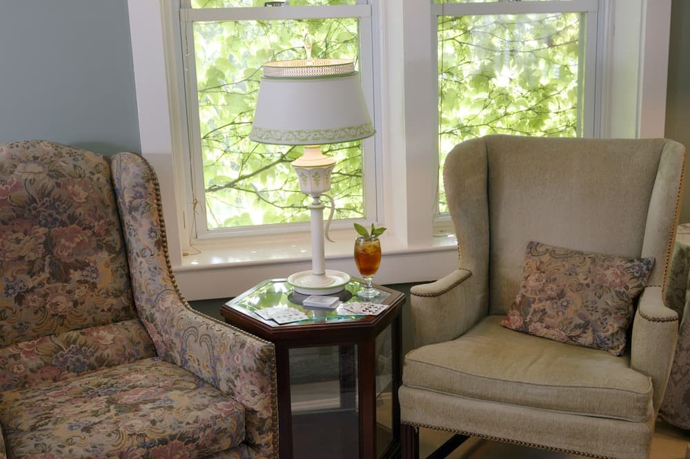 Cameron Estate Inn & Restaurant