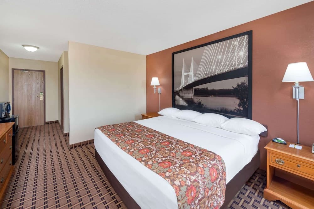 Super 8 by Wyndham Charleston/Sikeston East MO