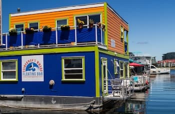 A Float Home B&B in Fisherman’s Wharf