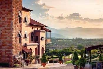 Town Square Suites by Toscana Valley