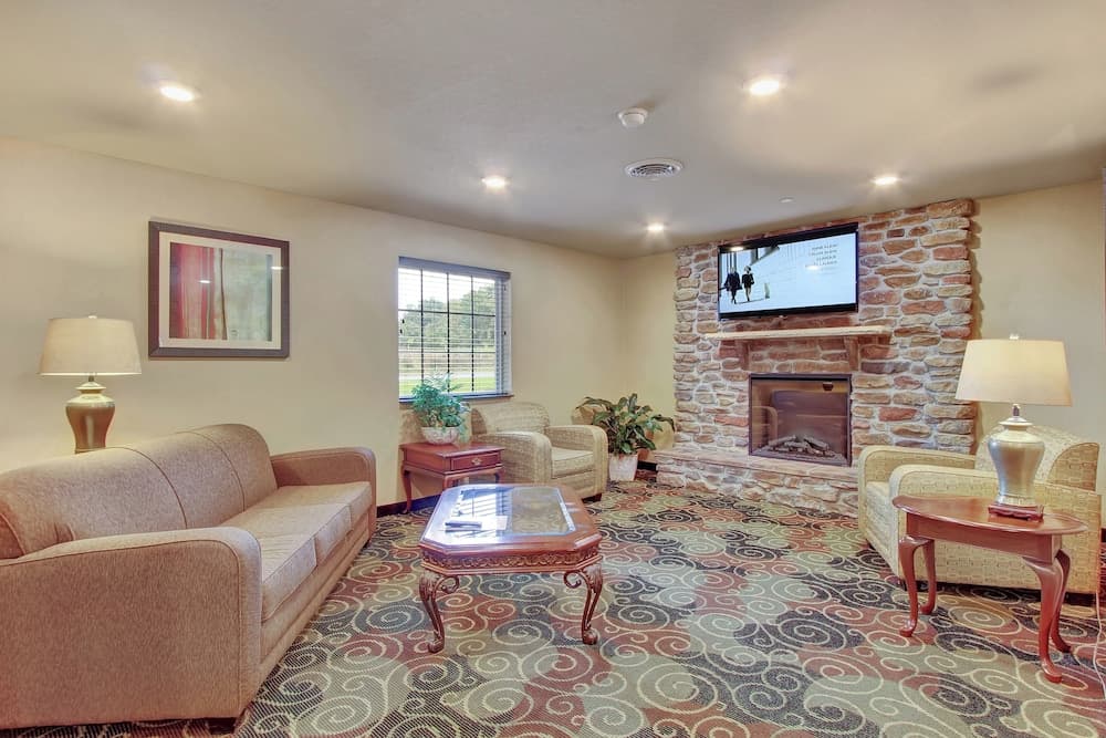 Cobblestone Hotel & Suites - Waynesboro