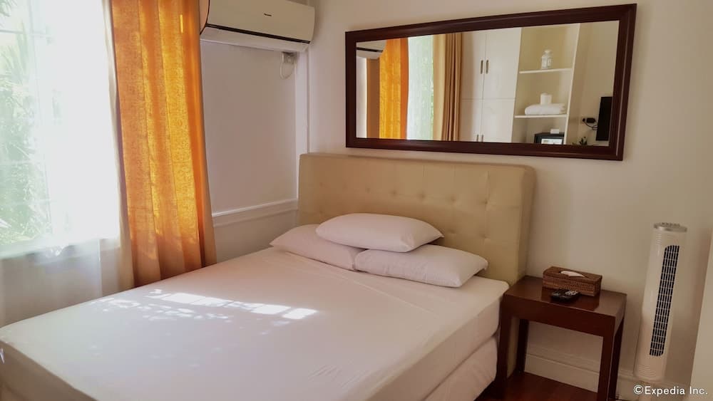 Makati Riverside Inn