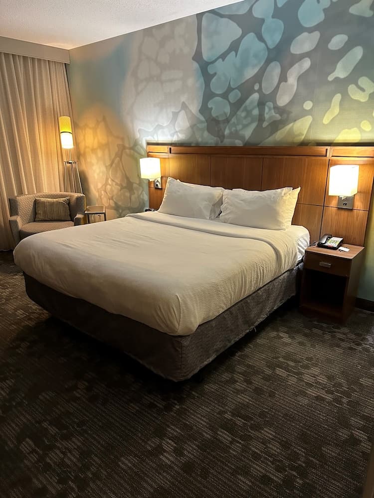 Courtyard by Marriott Asheville Airport