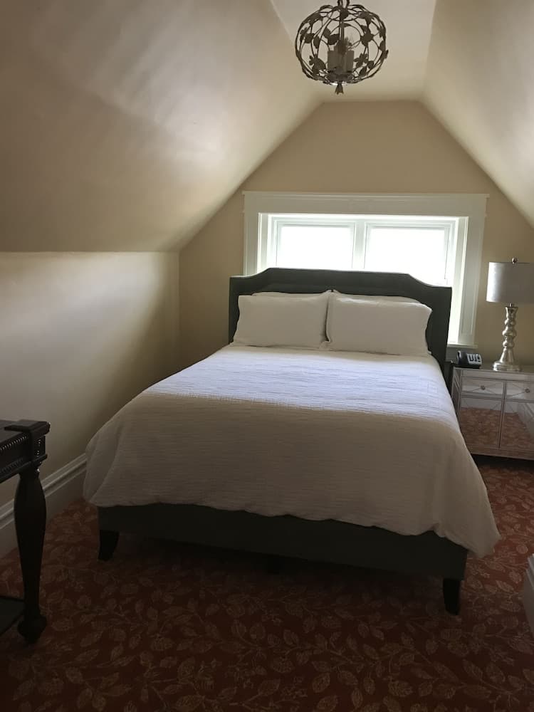 Thistledown At Seger House