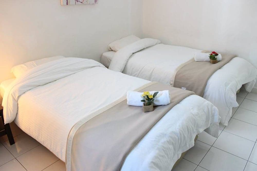 Nautilus Bay Home Inn