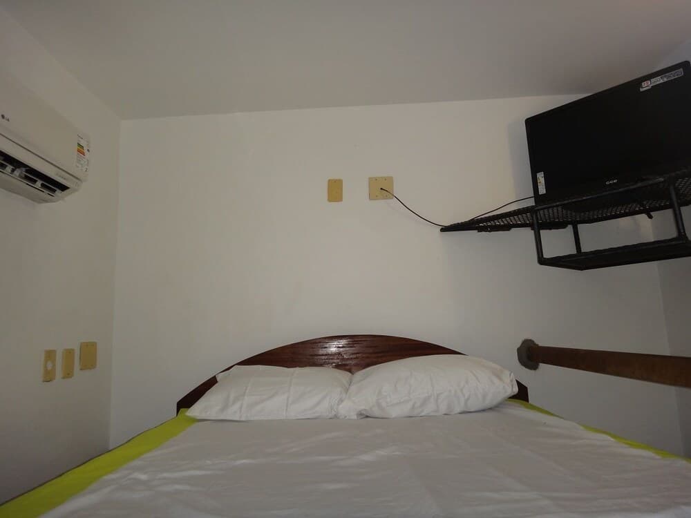 Irawo Hotel - Hostel