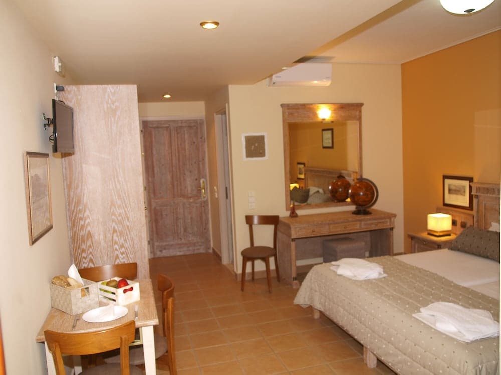 Mylos Hotel Apartments