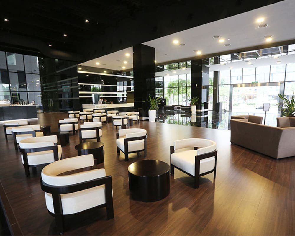 e.City Hotel at OneCity