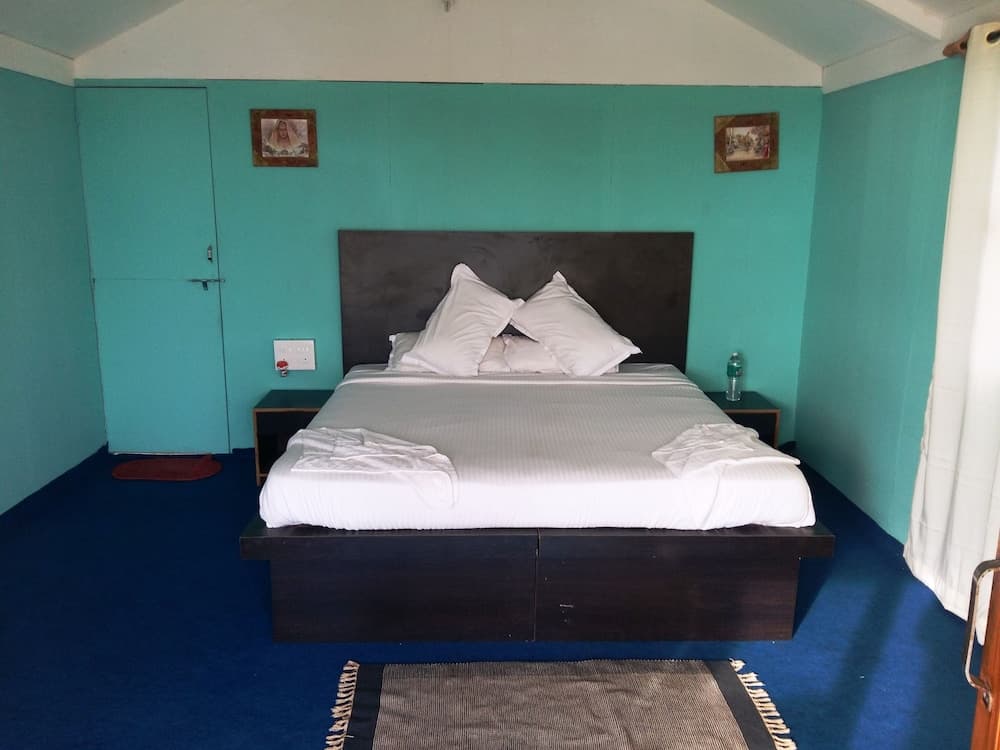 Neptune Point Hill Cottages