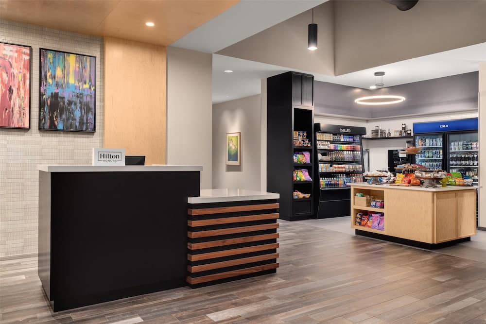 Hilton Garden Inn Burlington Downtown