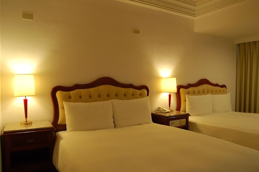 Hua Tong Hotel