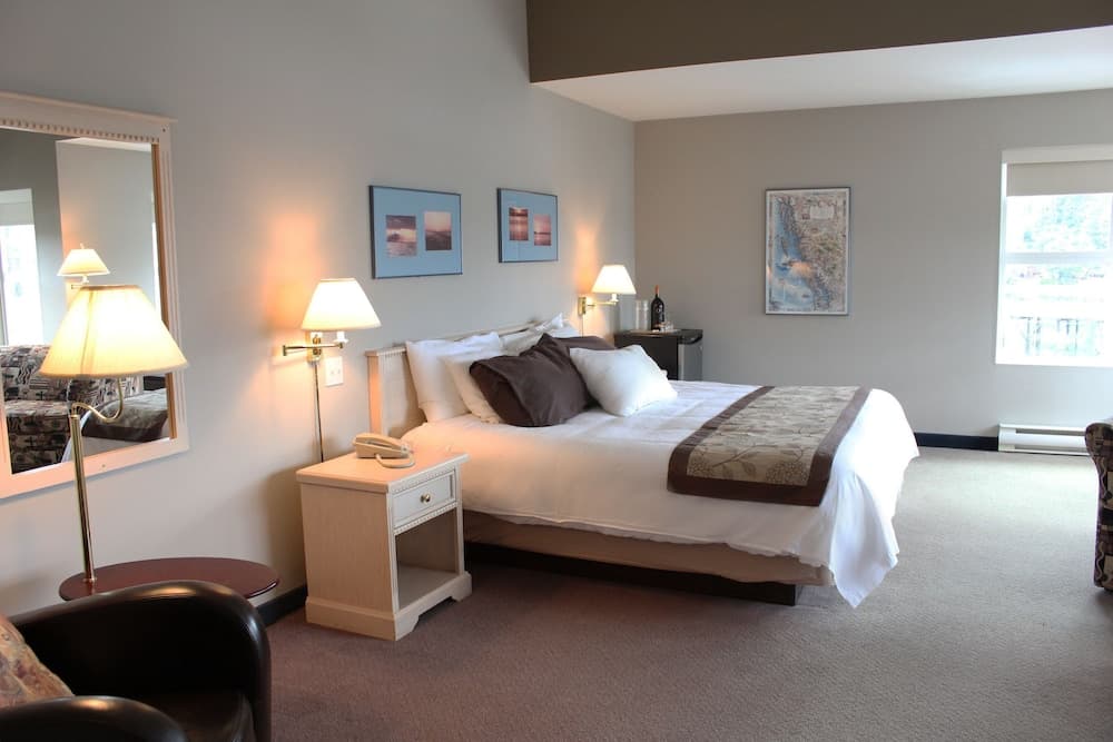 Quarterdeck Inn Port Hardy