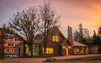 Howard Johnson by Wyndham Yerba Buena