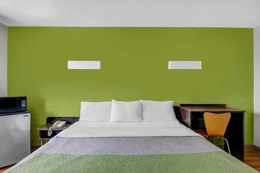 Motel 6 Charles Town, WV