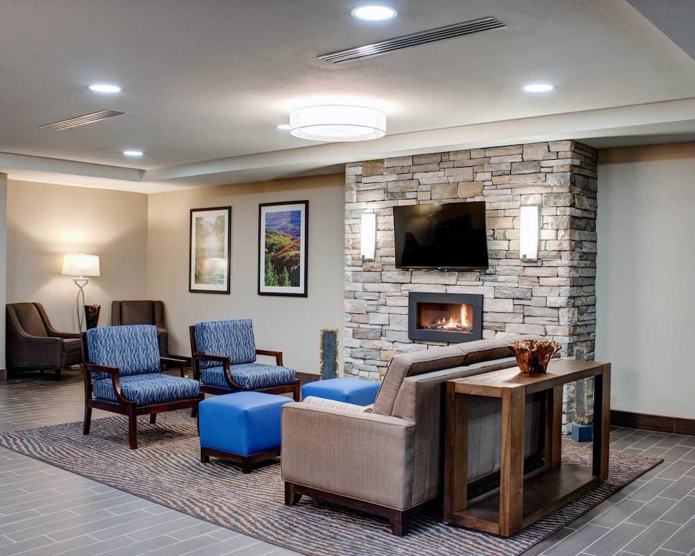 Comfort Inn & Suites Caldwell