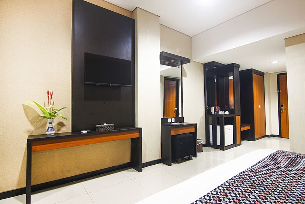Parkside Mandarin Hotel Pekalongan