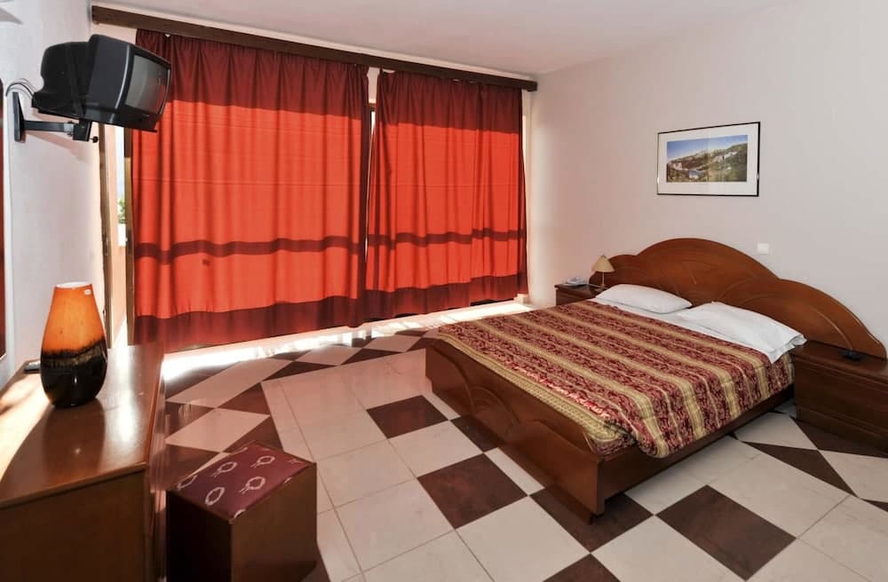 Blue Princess Beach Hotel & Suites