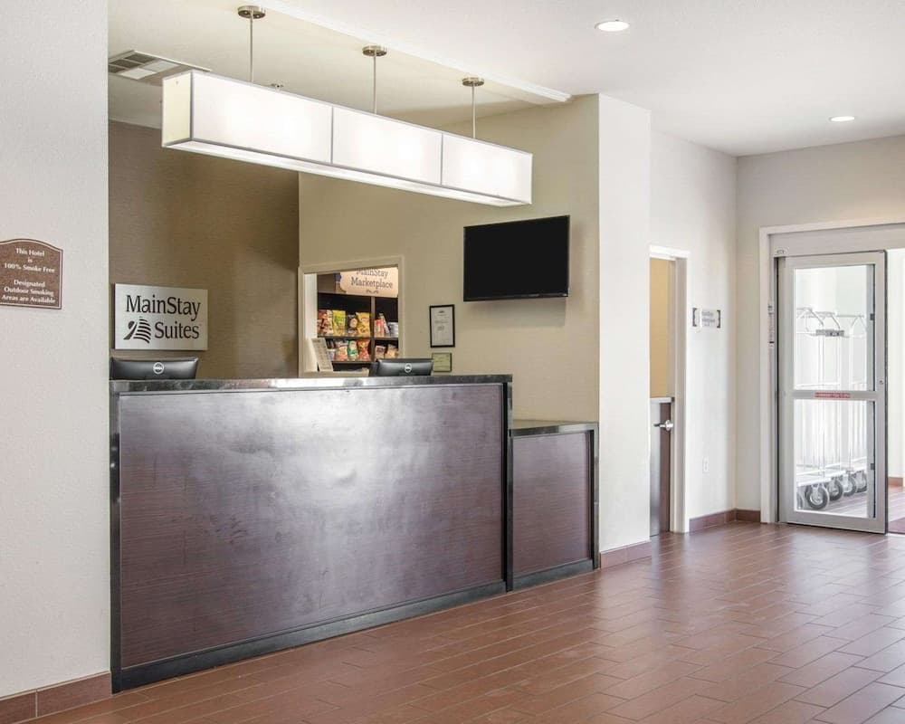 MainStay Suites Meridian - Bonita Lakes