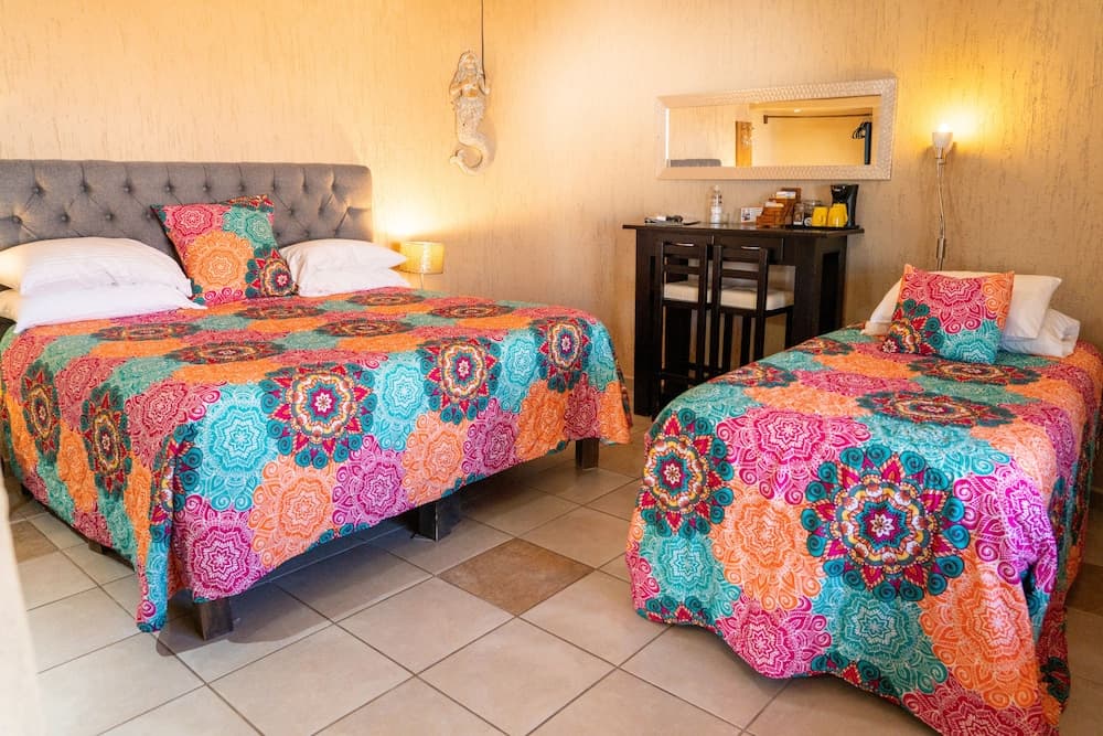 Casa Kootenay Waterfront BnB