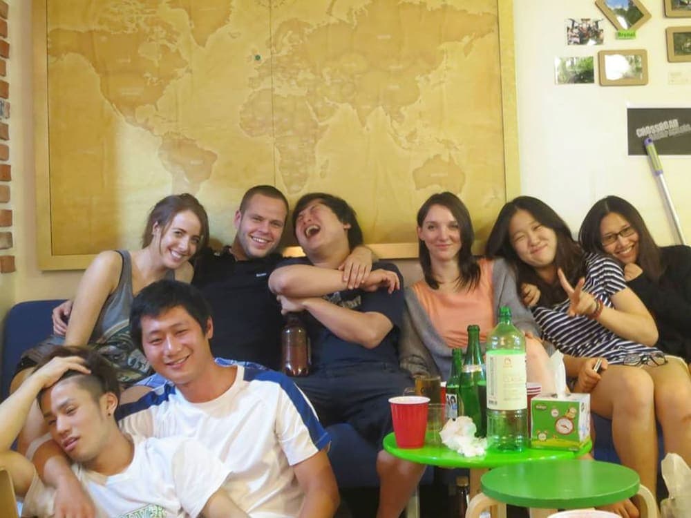 Crossroad Backpackers