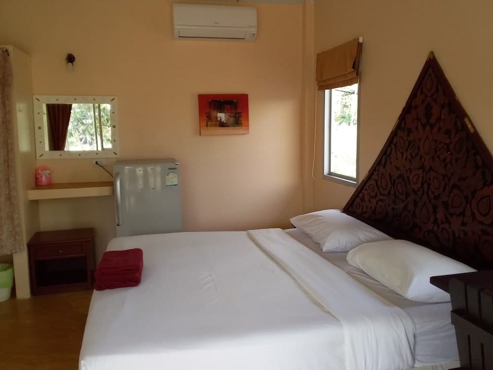 Jinta Beach Bungalow