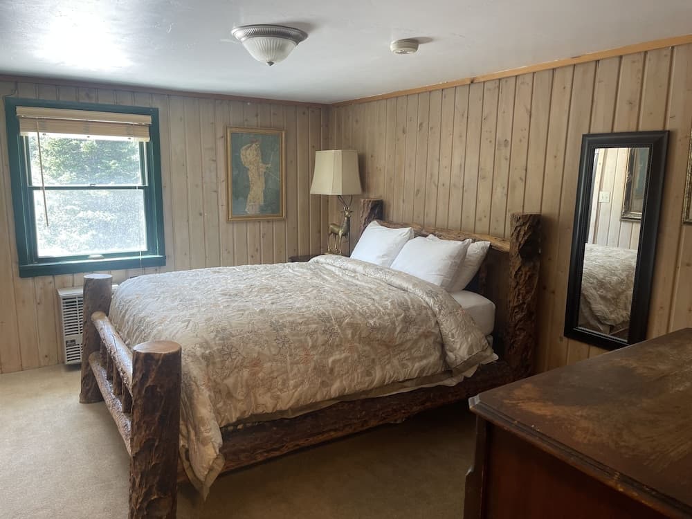 Silver Fork Lodge and Restaurant