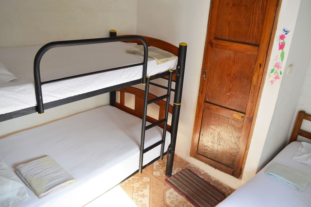 Hotel Miramar - Hostel