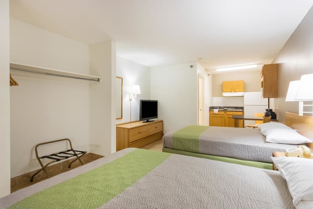 Studio 6 Statesboro, GA