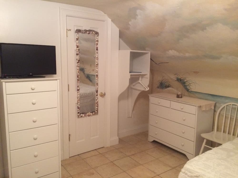 Angie's Guest Cottage