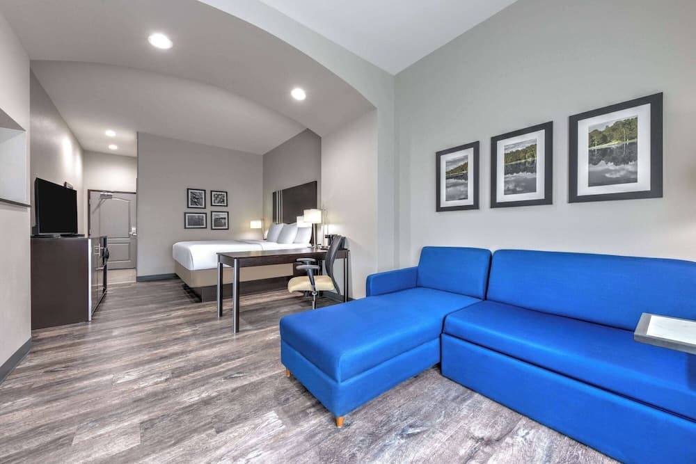 La Quinta Inn & Suites by Wyndham Tyler - University Area