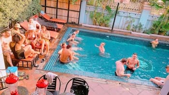 Lovely Jubbly Villa - Hostel