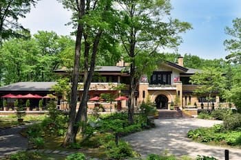 Hotel La Neige Higashikan