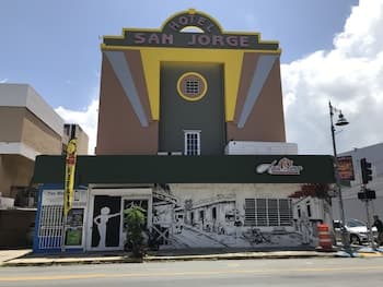 San Jorge Hotel & Hostel