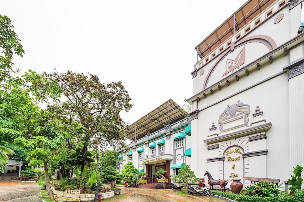 hotel image