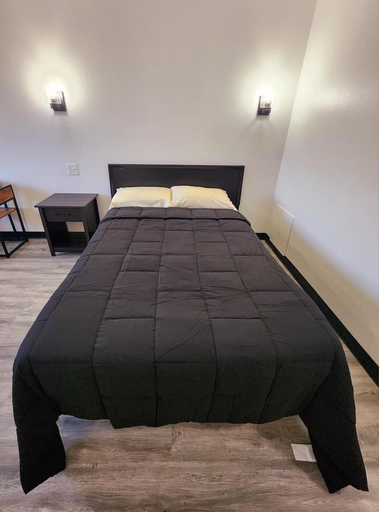 The Hastings Inn Salina