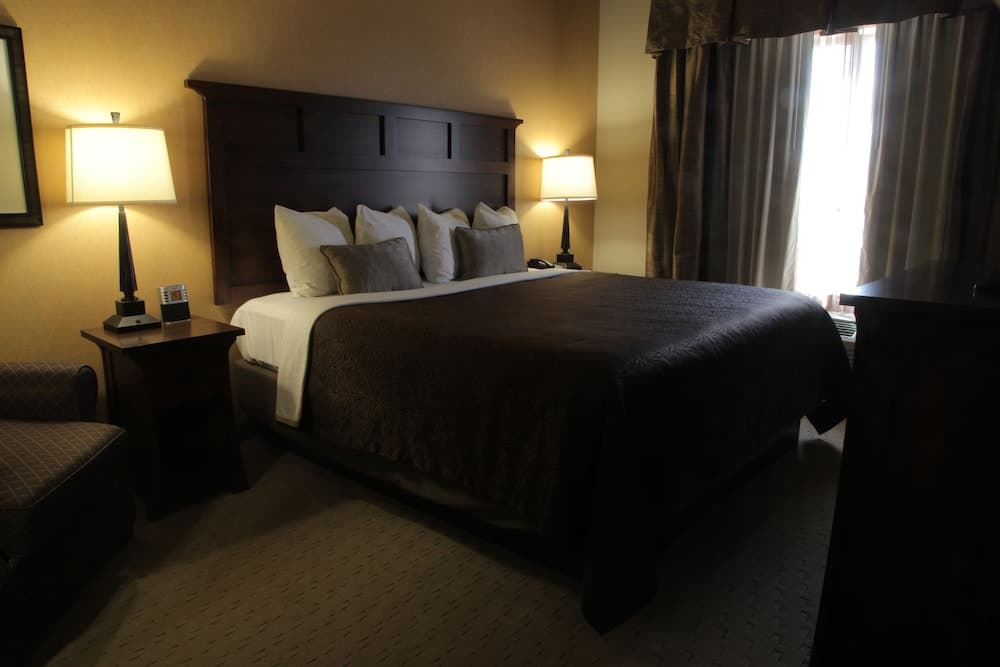 Teddy's Residential Suites Watford City