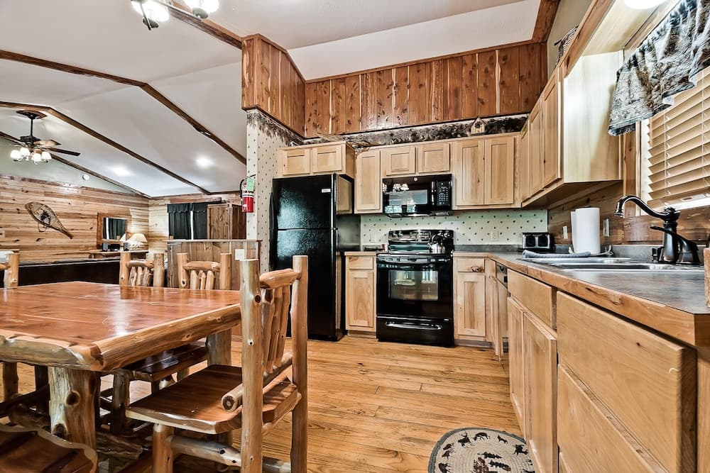 Lake Forest Luxury Log Cabins