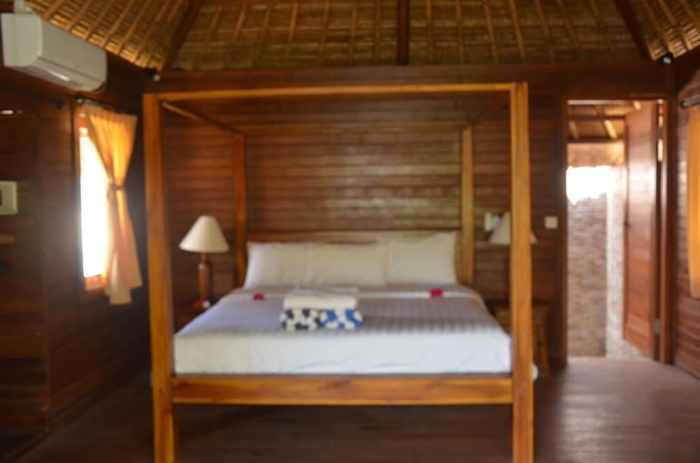 Sunset Villa & Café Lembongan