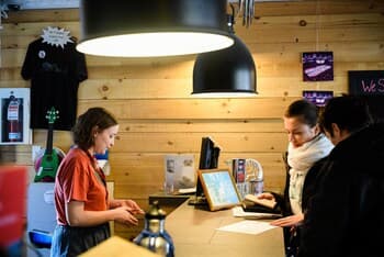 Auberge Saintlo Montréal  - Hostel