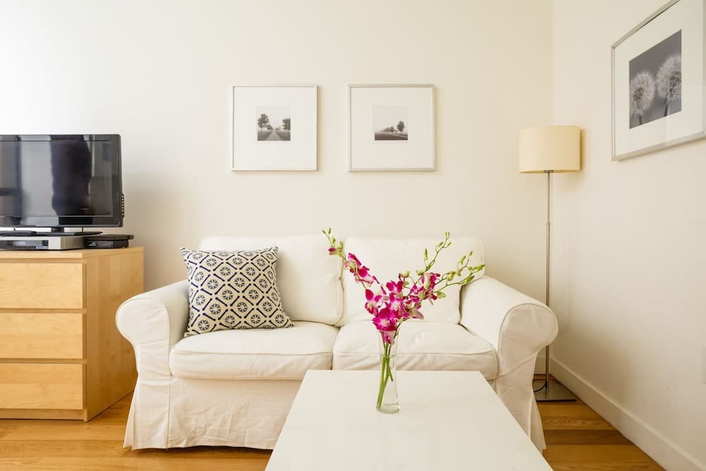 Wall Street Apartment