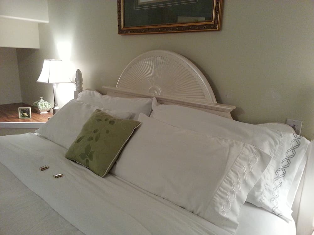 Above The Inlet B&B and Vacation Rental