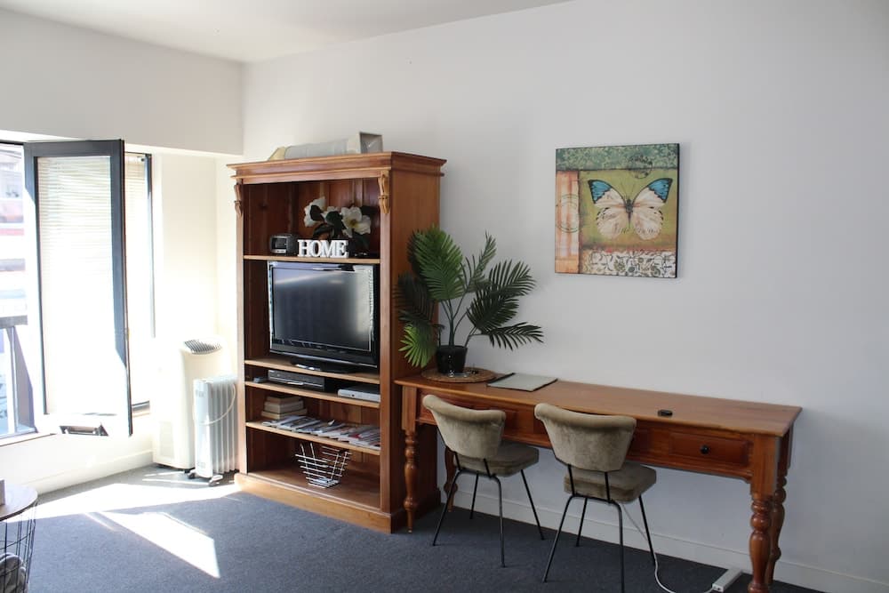 Australian Home Away at Market Square Melbourne