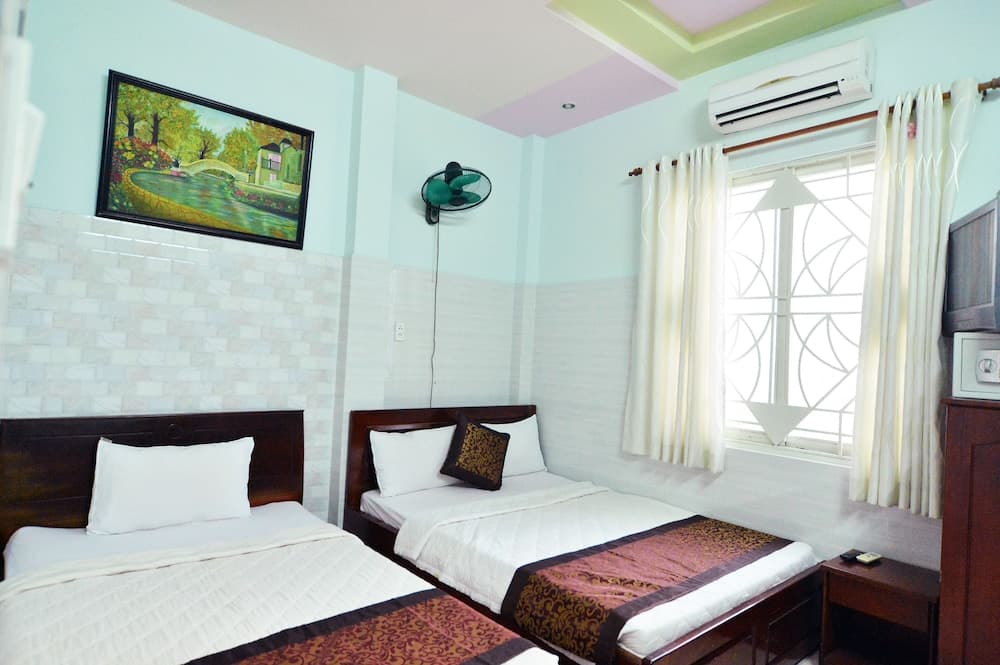 Lamenda Saigon Hotel