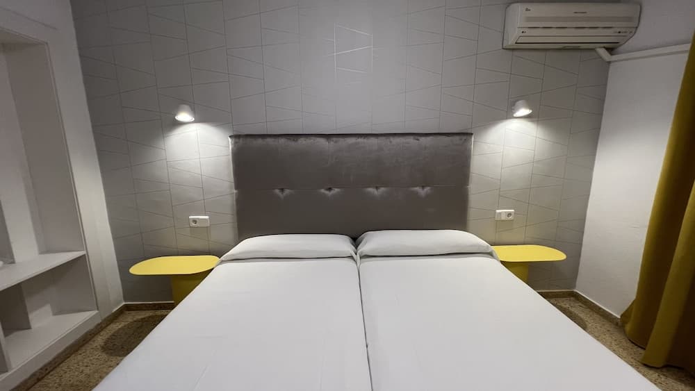 Poniente Playa Aparthotel