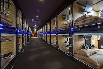 Capsule Hotel Anshin Oyado Premier Tokyo Shinjuku Station - Caters to Men