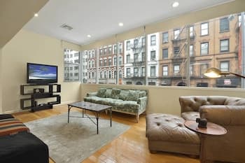 Midtown East 2BR 2Bath Apartment DR 28