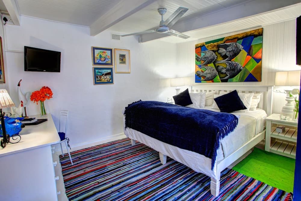 Moontide Guest Lodge