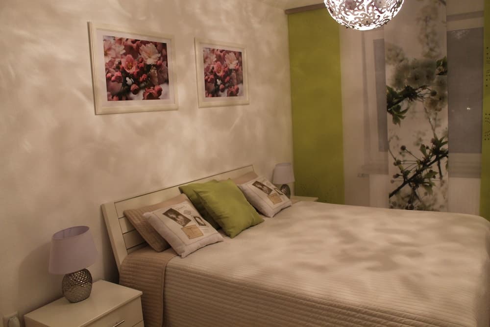 BS Business Travelling