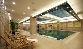 Yancheng Shuicheng Hotel